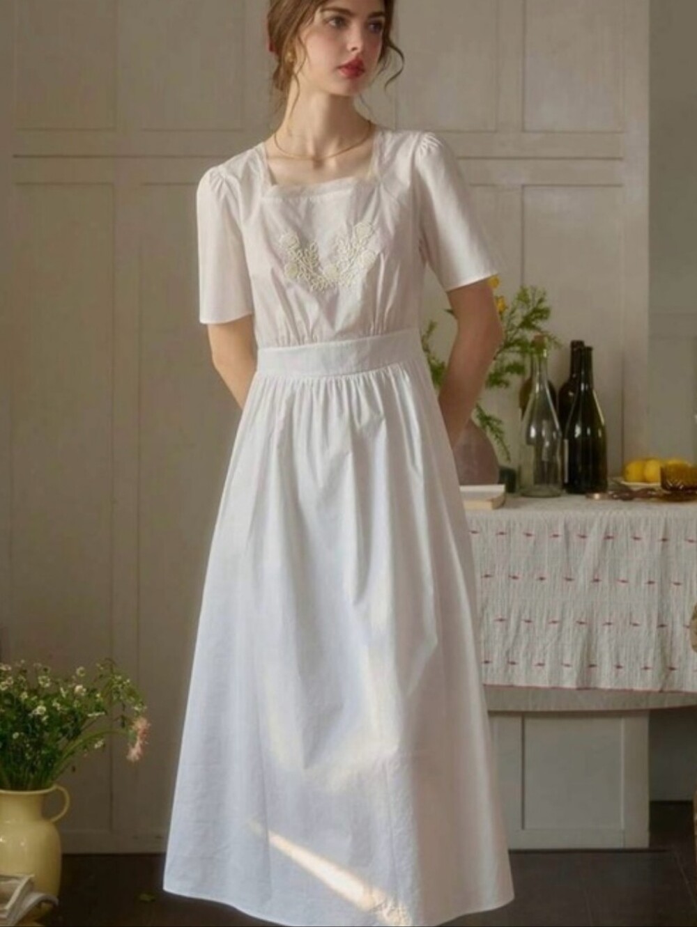 ISO SIMPLE RETRO Classic White Maxi Dress with Lace